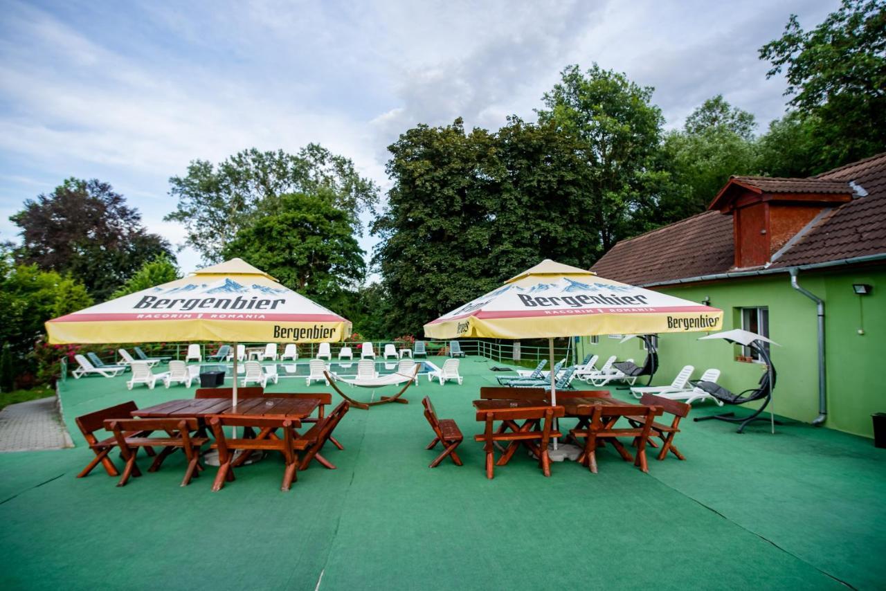Hotel Marion Poiana Dumbraveni  外观 照片