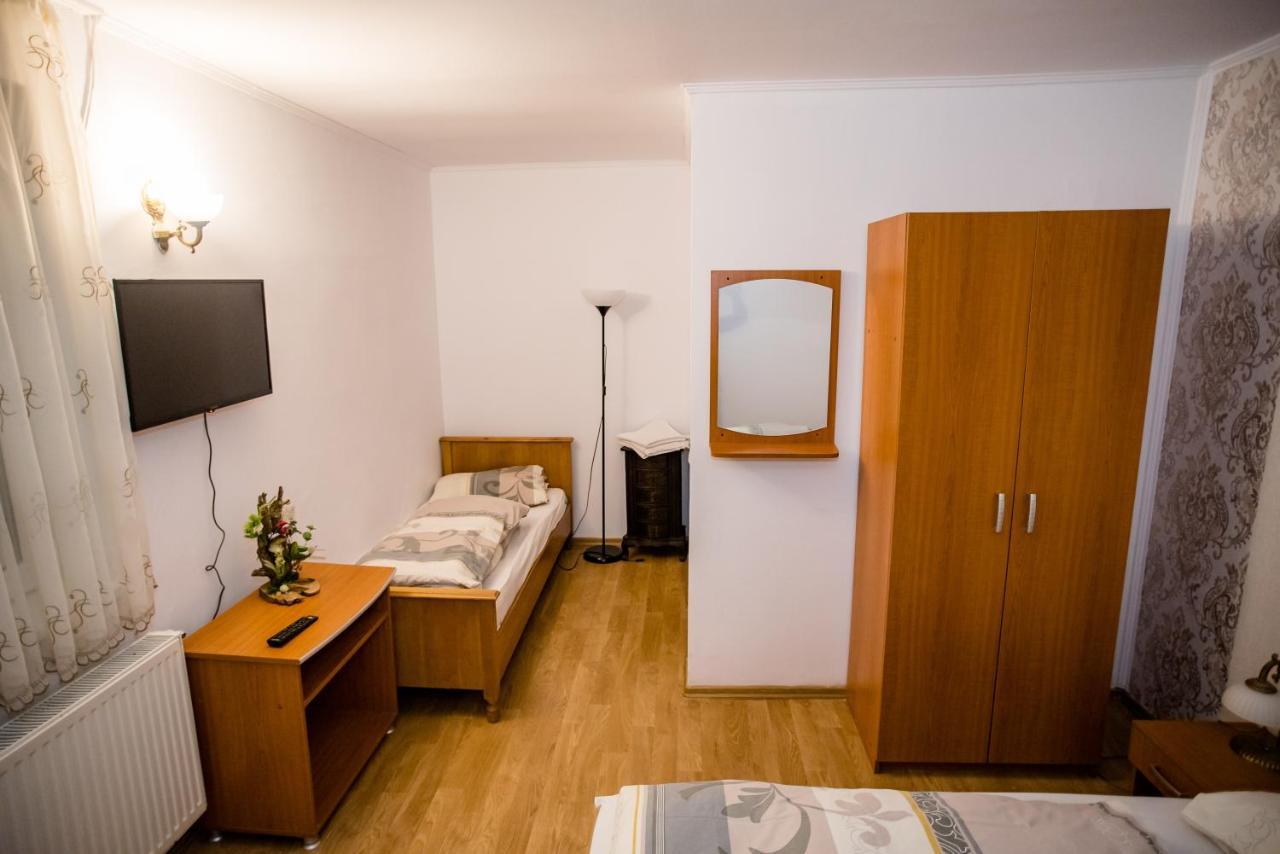 Hotel Marion Poiana Dumbraveni  外观 照片